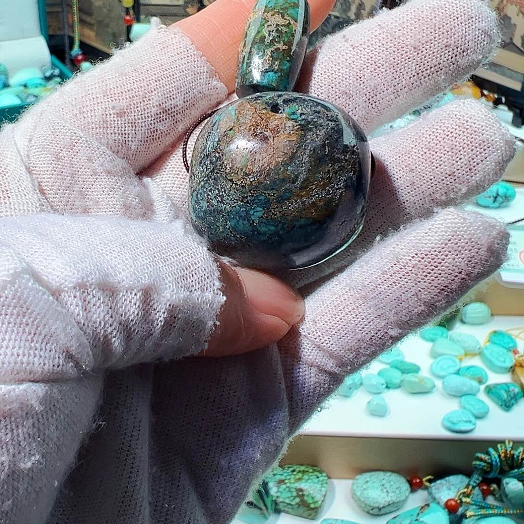 绿松石藏式三通未镶嵌