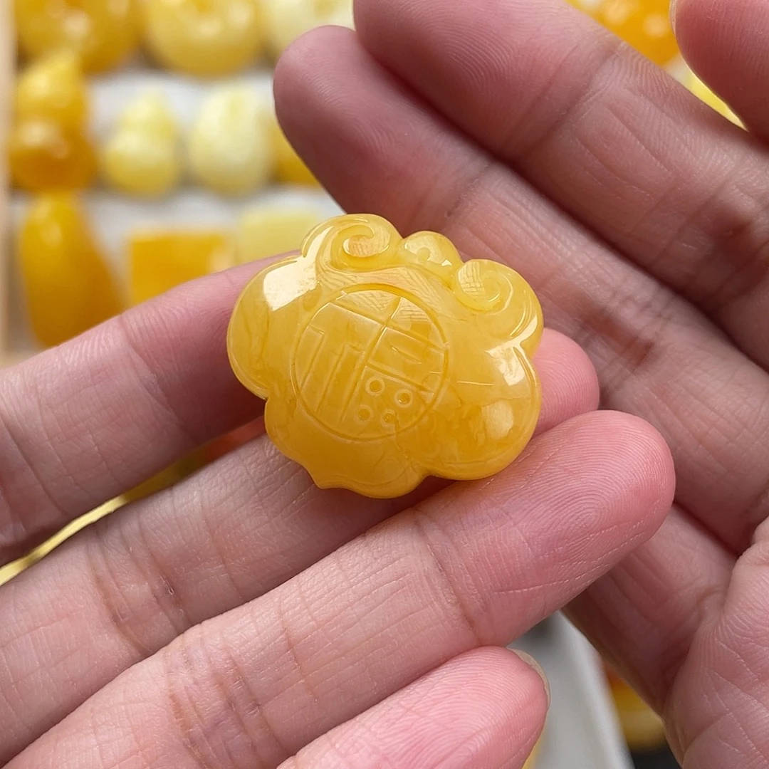 未镶嵌颈饰蜜蜡阿*蕾蜜蜡