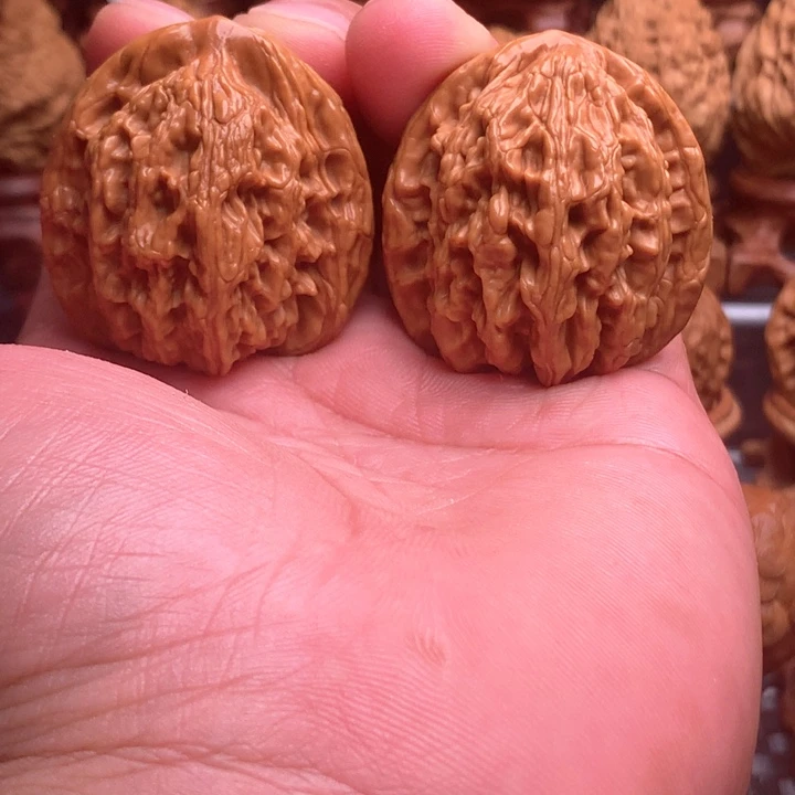 文玩核桃吊坠5麦穗虎头