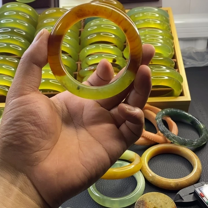 蛇纹石玉合金手镯