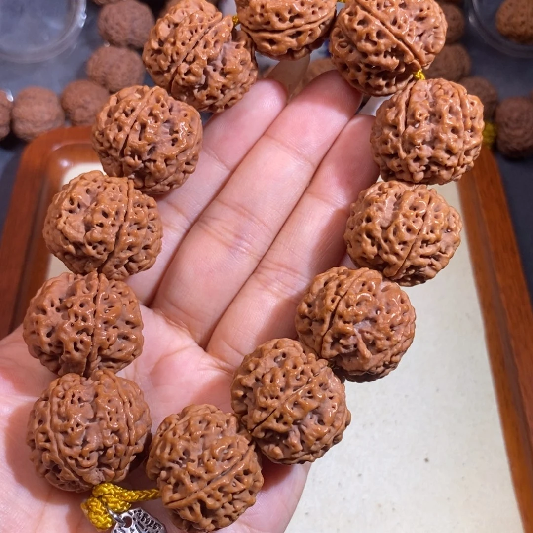 手串金刚菩提蜂王25mm