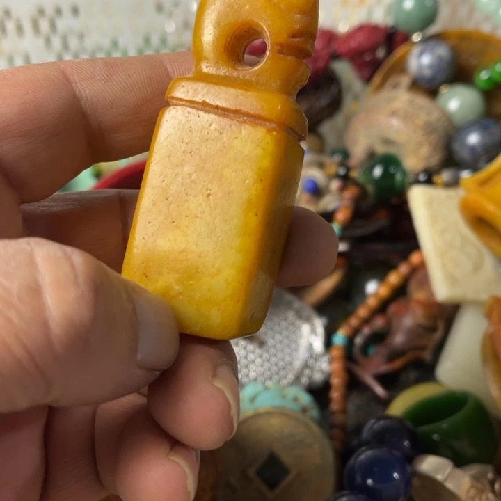 未镶嵌和田玉（糖玉）挂件