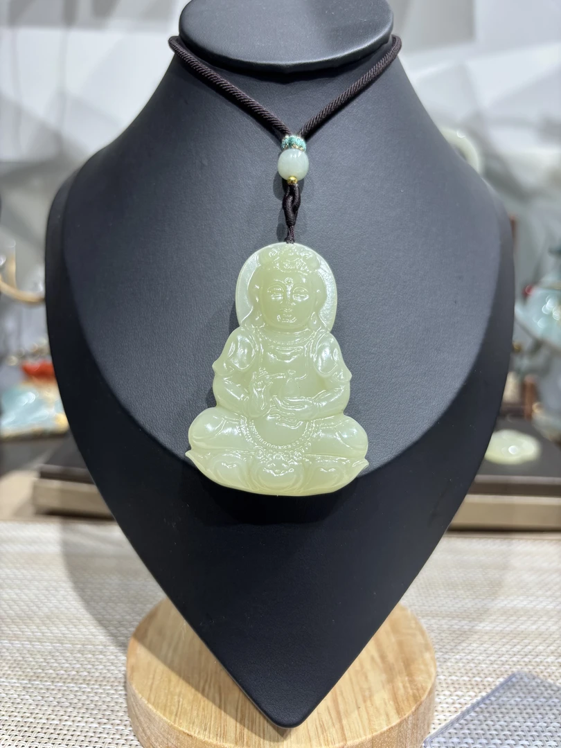 天然和田玉双面雕刻观音玉坠挂件