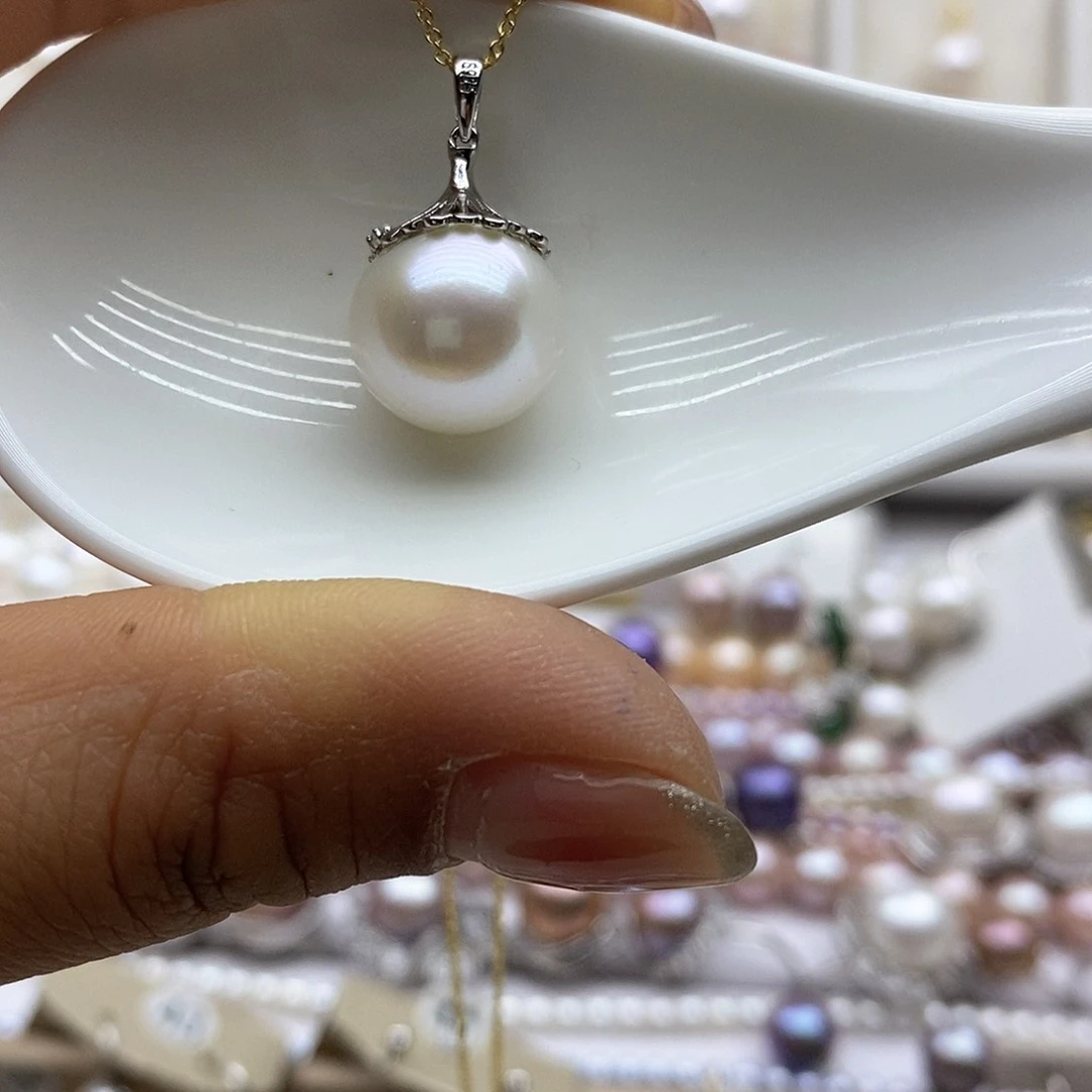 淡水珍珠吊坠(赠链)银S925镶嵌