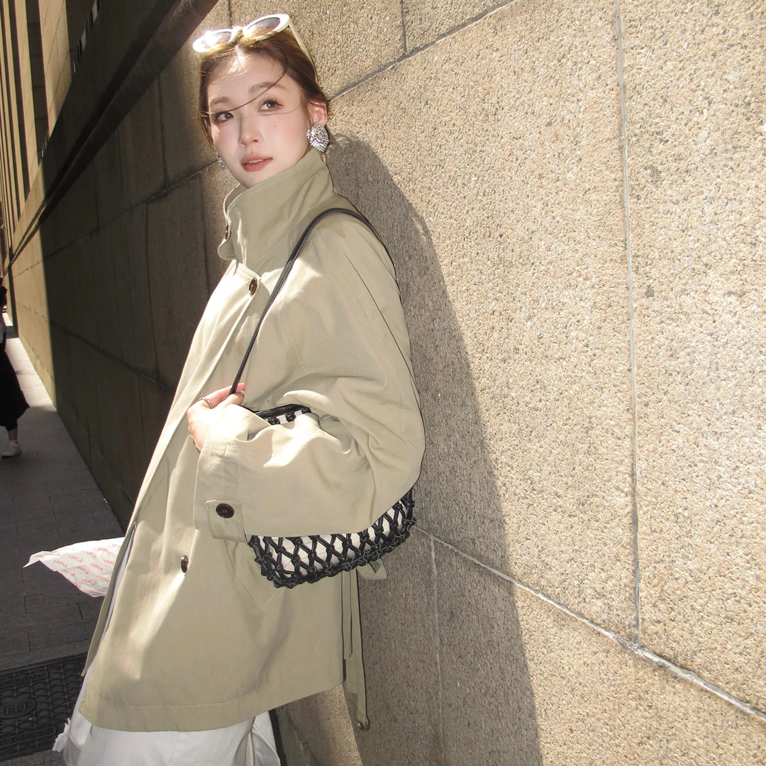 【遇见心动】 新款宽松显瘦立领休闲廓形系带中长款风衣女