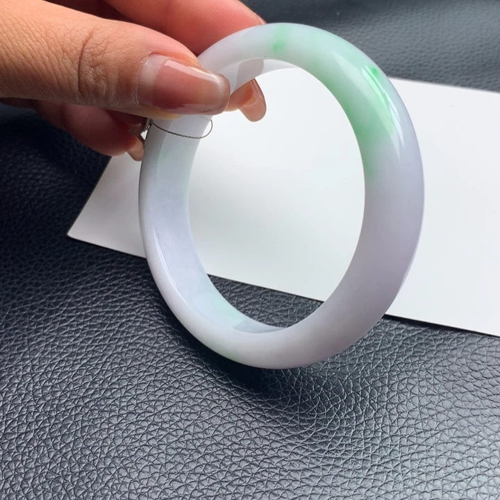 翡翠手镯未镶嵌天然翡翠手镯