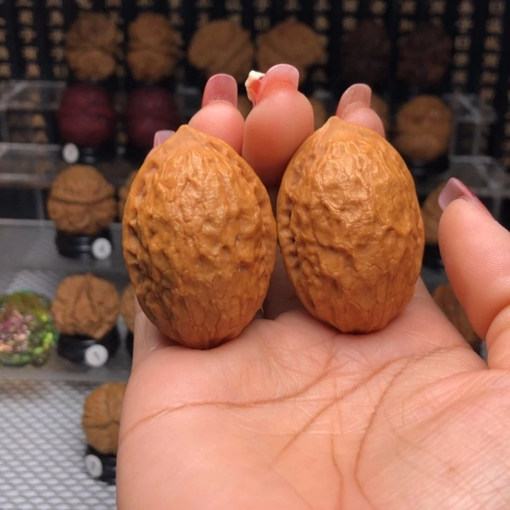 橄榄核吊坠70乾坤指