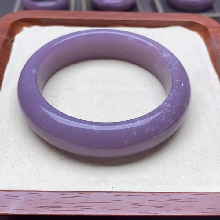 石英质玉手镯未镶嵌花*叶