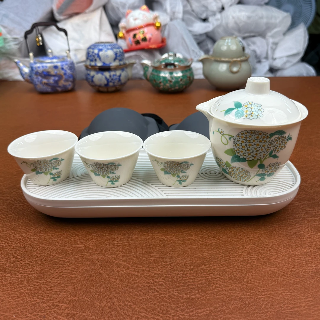 ZH3423-绣球花白瓷一壶三杯旅行套（带包）+白色椭圆茶盘