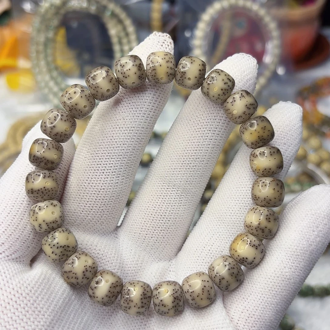 星月菩提吊坠一线天