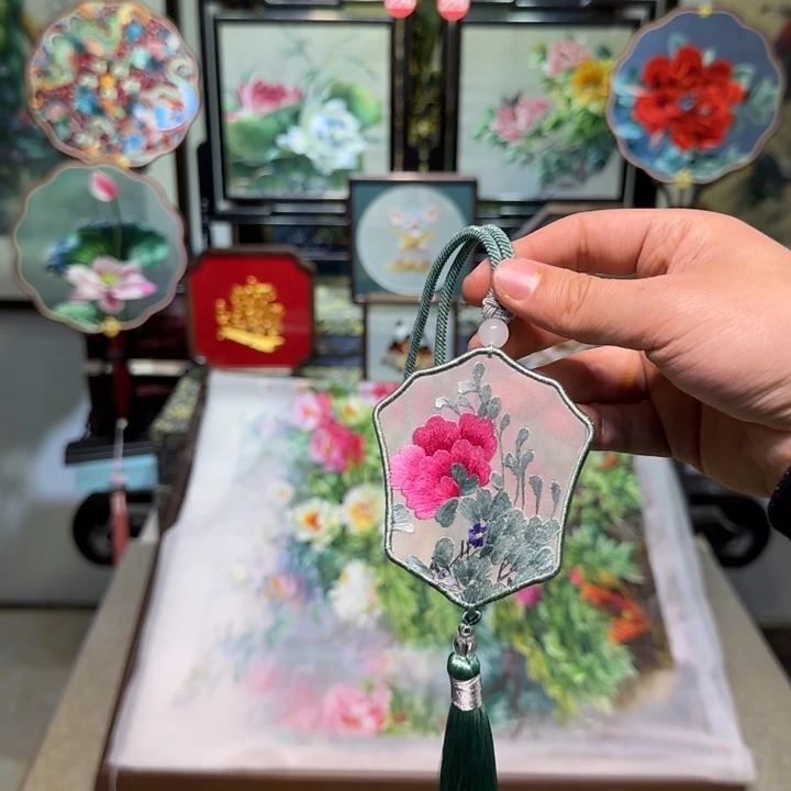 刺绣刺绣工艺精湛