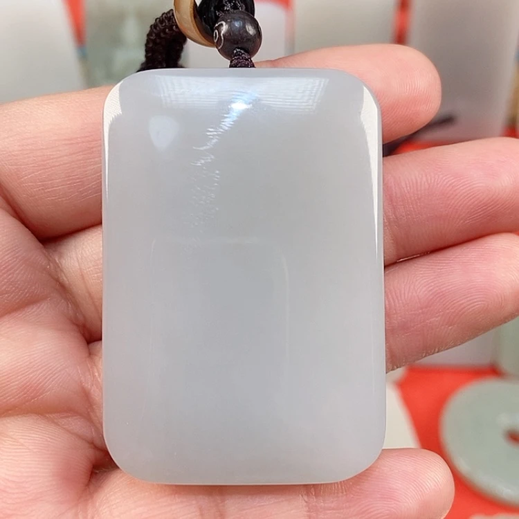 【闪购商品】颈饰未镶嵌和田玉