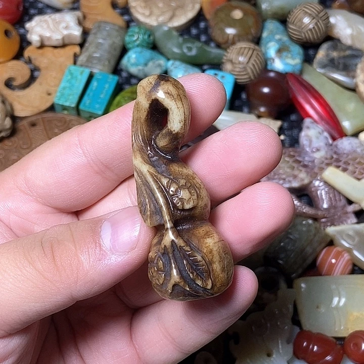 和田玉未镶嵌颈饰45