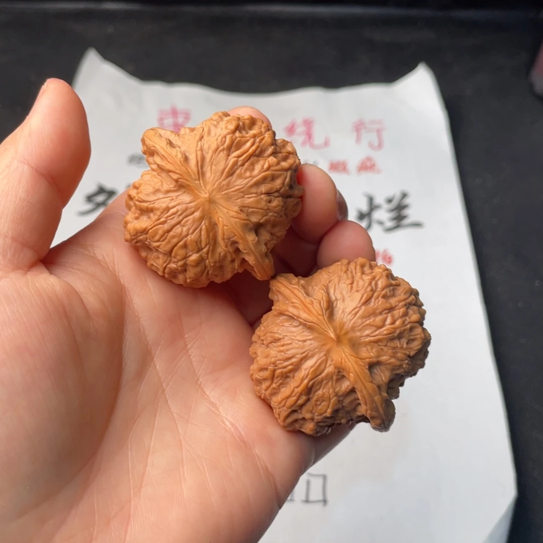 把件文玩核桃136。44➕血麒麟