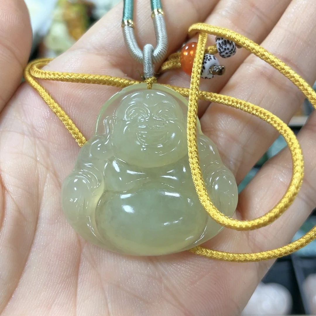 蛇纹石玉颈饰合金