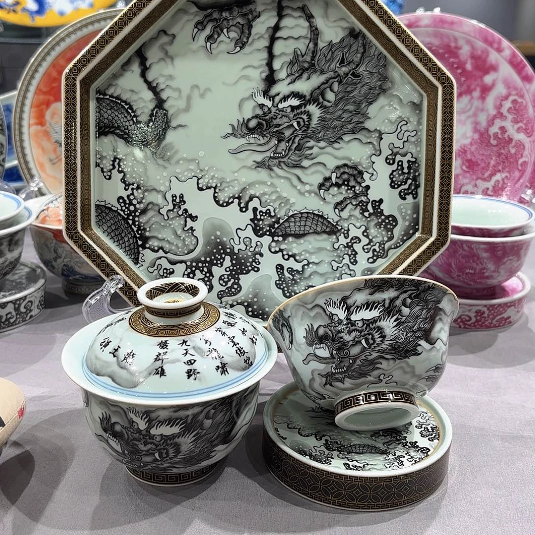 瓷片景德镇瓷器精品陈列