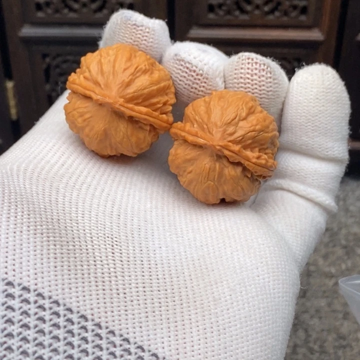 文玩核桃把件树皮纹