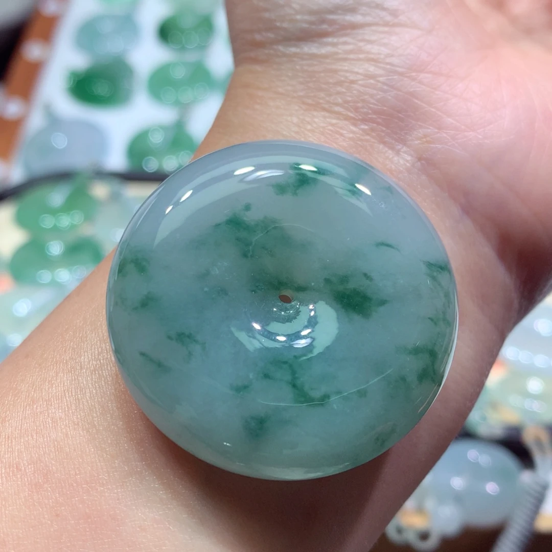 翡翠未镶嵌颈饰74尺寸39.4*10.6