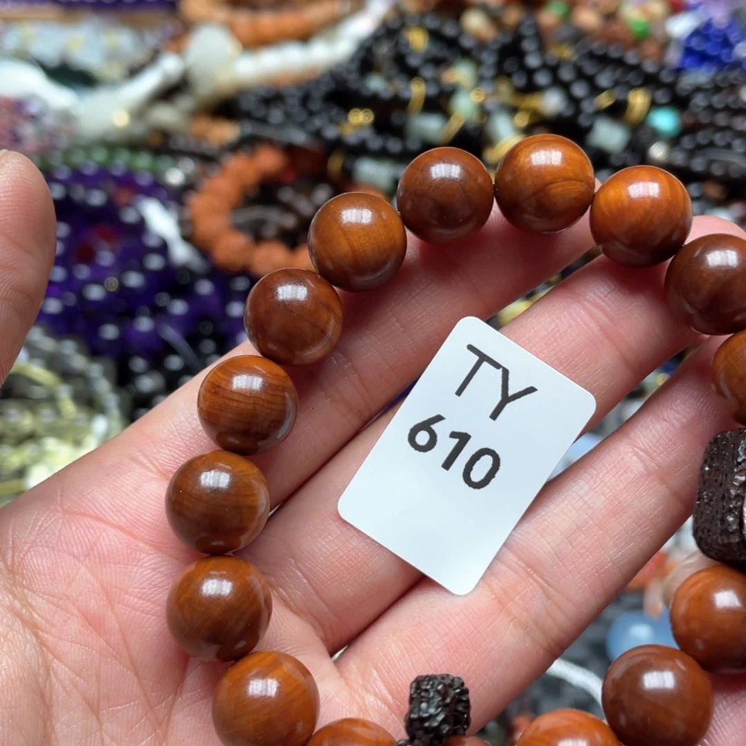 水晶多样性发一只未镶嵌