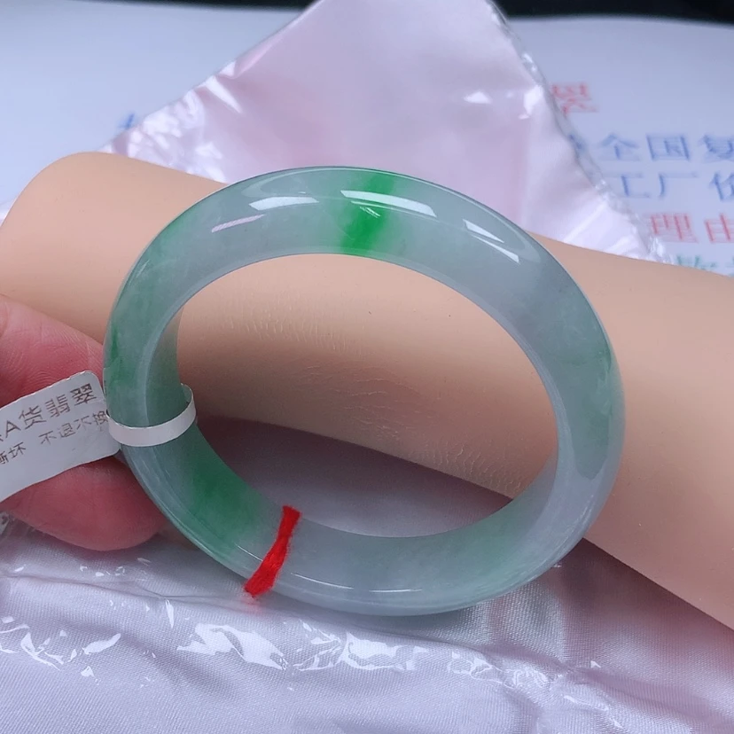 【闪购商品】翡翠手镯未镶嵌55，