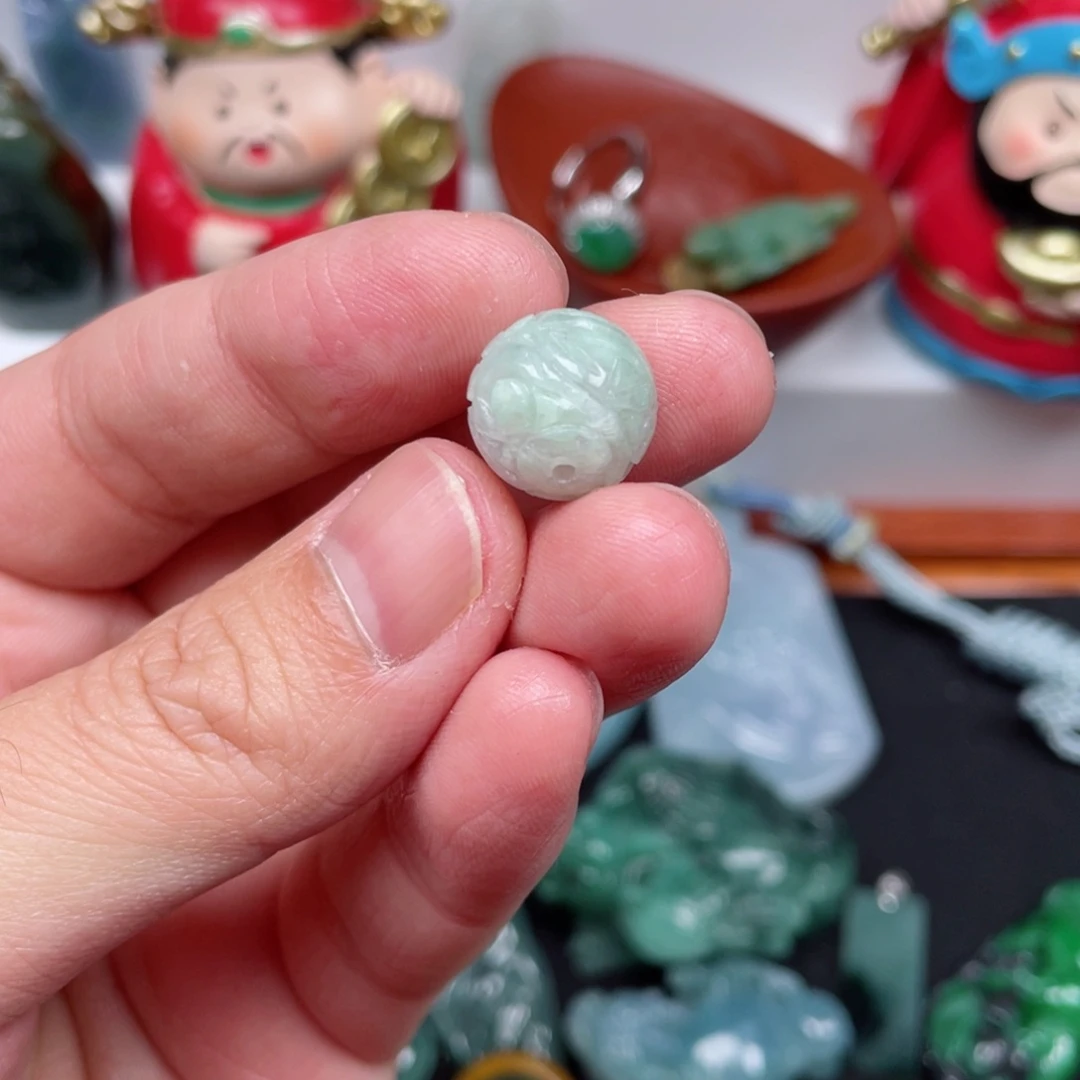 翡翠颈饰未镶嵌13.5卡回文珠