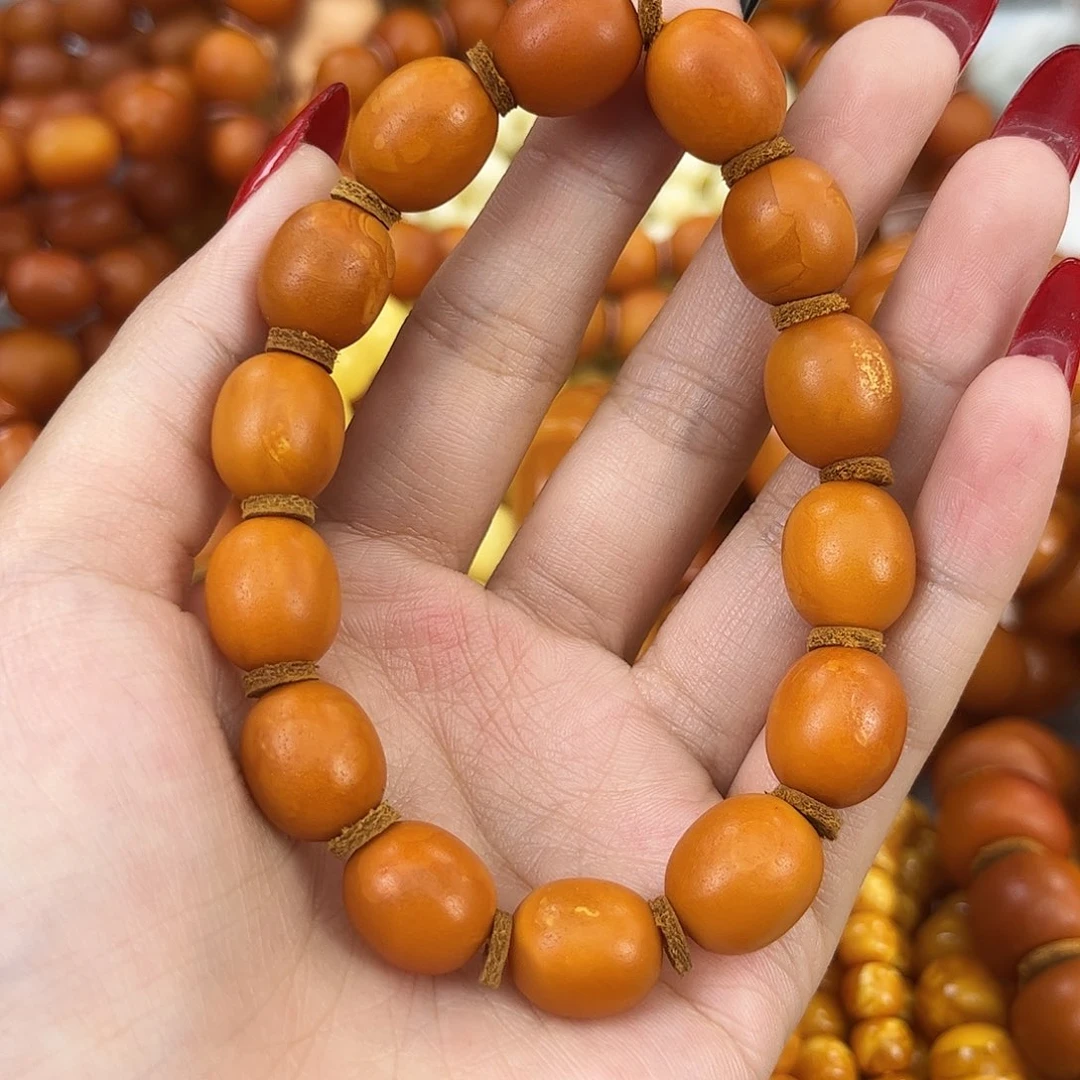 琥珀颈饰未镶嵌蜜蜡