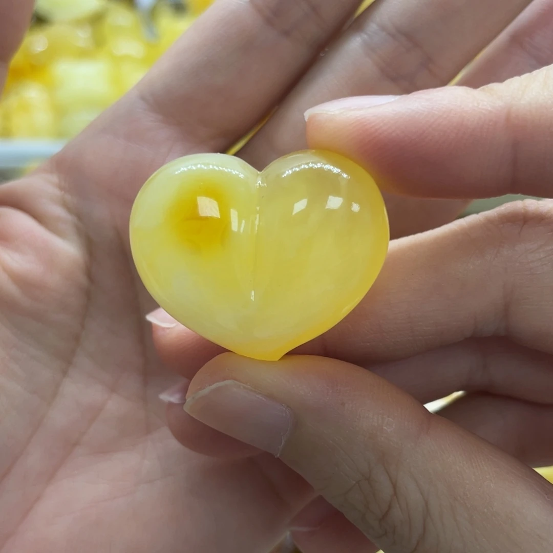 未镶嵌琥珀裸石天然琥珀蜜蜡屁桃7克