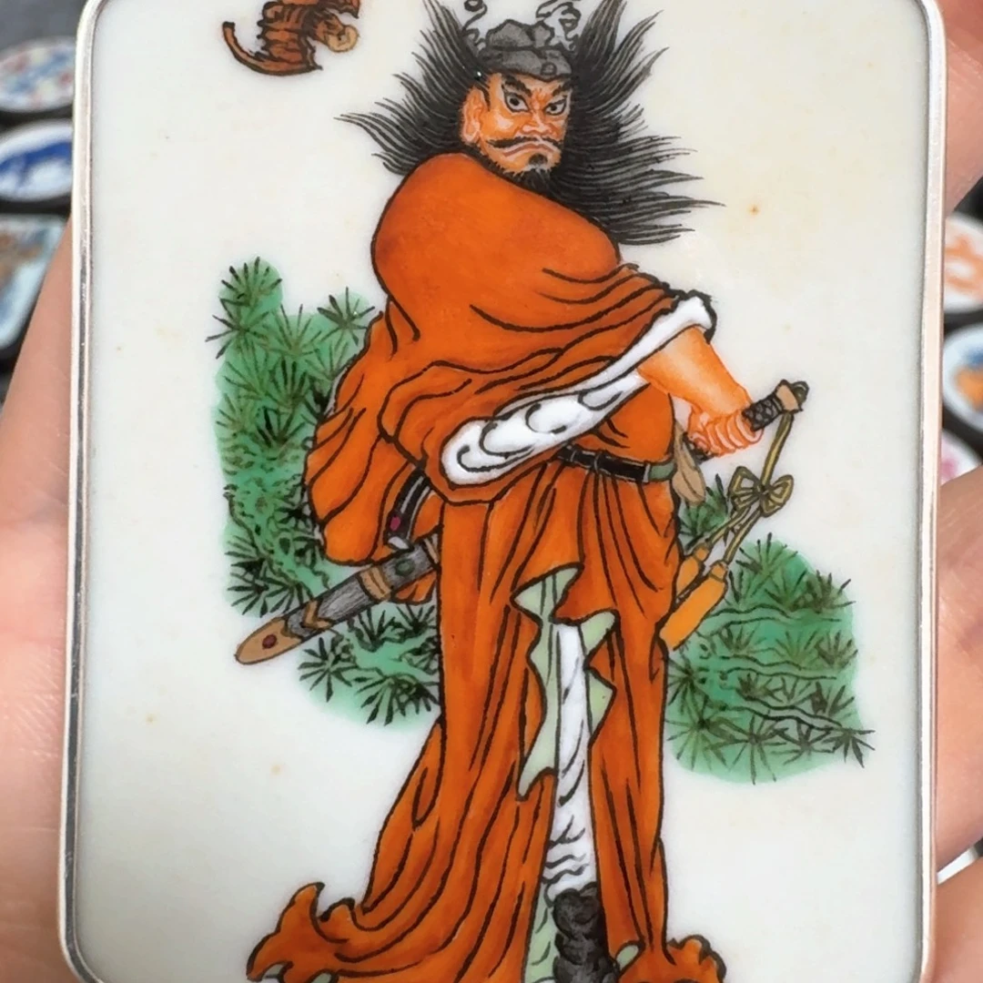 .***瓷片粉彩钟魁挂件