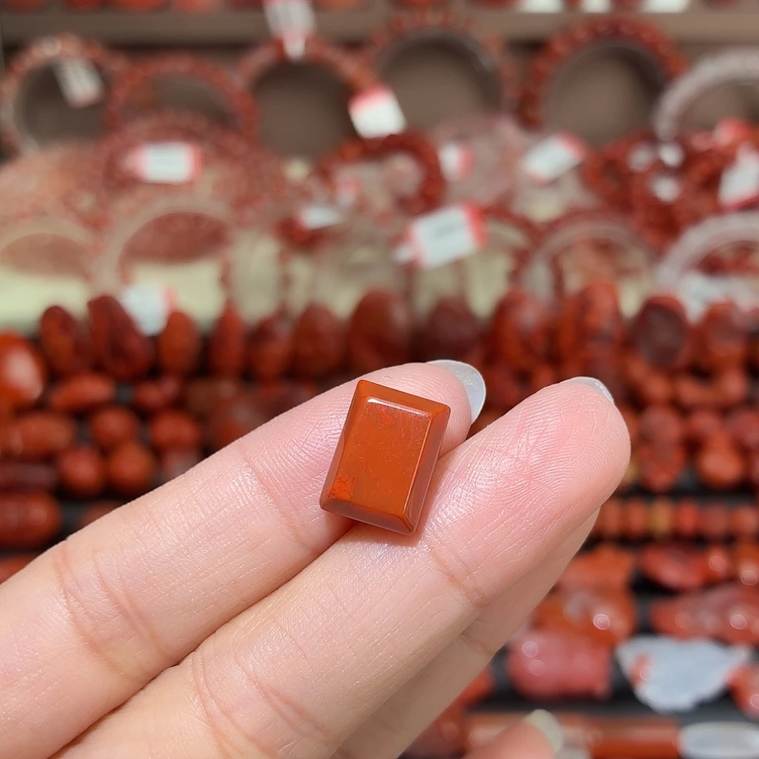 南红玛瑙未镶嵌颈饰满肉无事牌13*9+