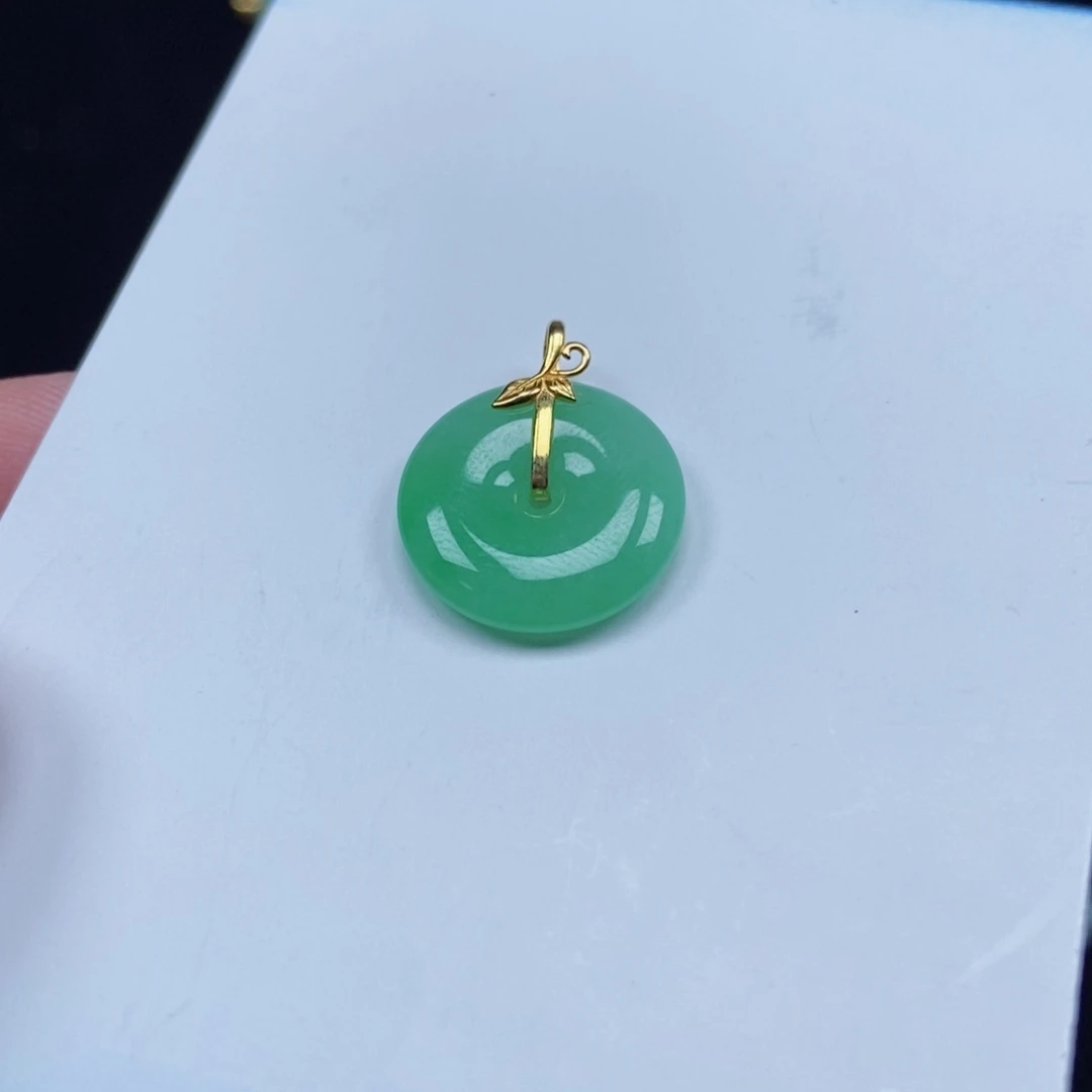 ****颈饰未镶嵌翡翠无氏牌