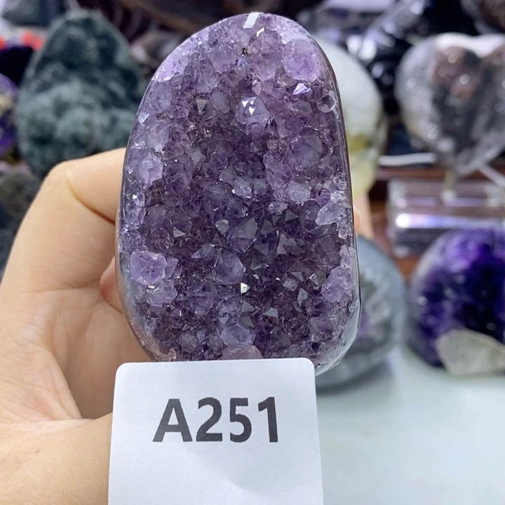 未镶嵌紫晶大型摆件（非配饰）