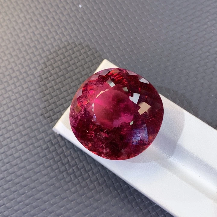 碧玺威武霸气未镶嵌卢比来114ct