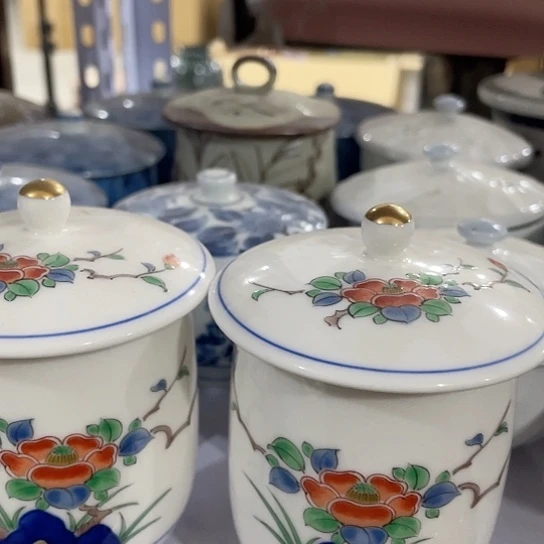 野****）瓷器及瓷器上用来烧