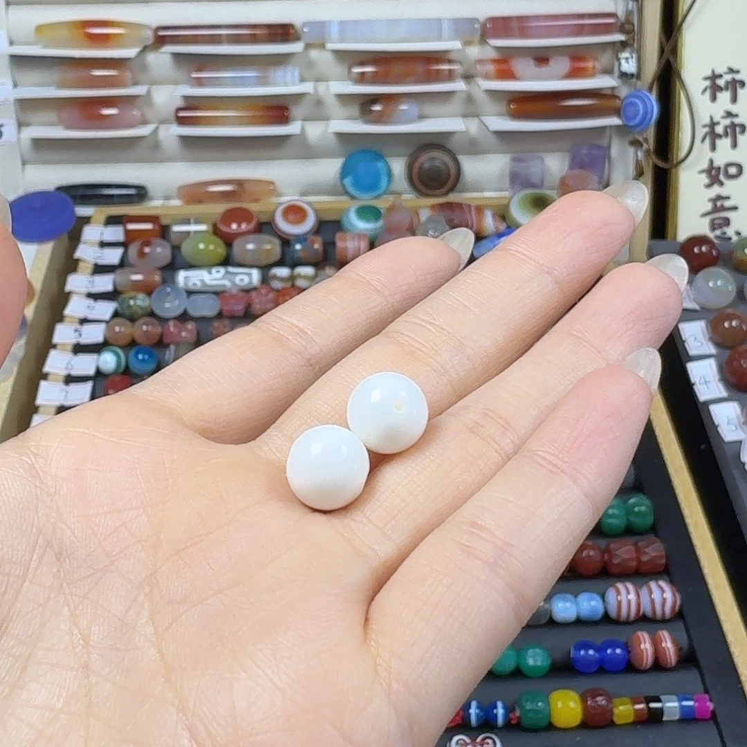 Y***i玛瑙/玉髓未镶嵌天然玛瑙