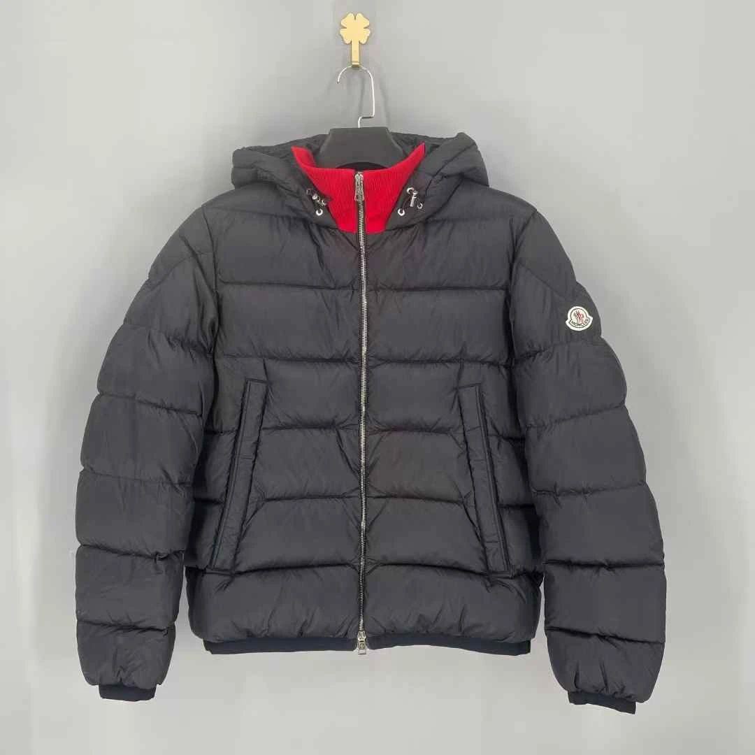 99新 MONCLER 葡萄籽奢潮/Moncler黑红拼接连帽羽绒服/3码