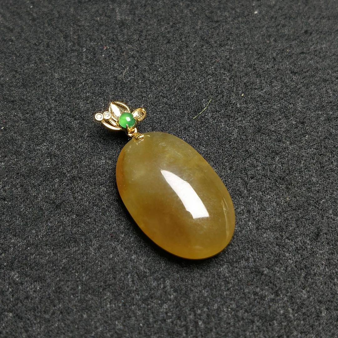 18K金翡翠蛋面吊坠