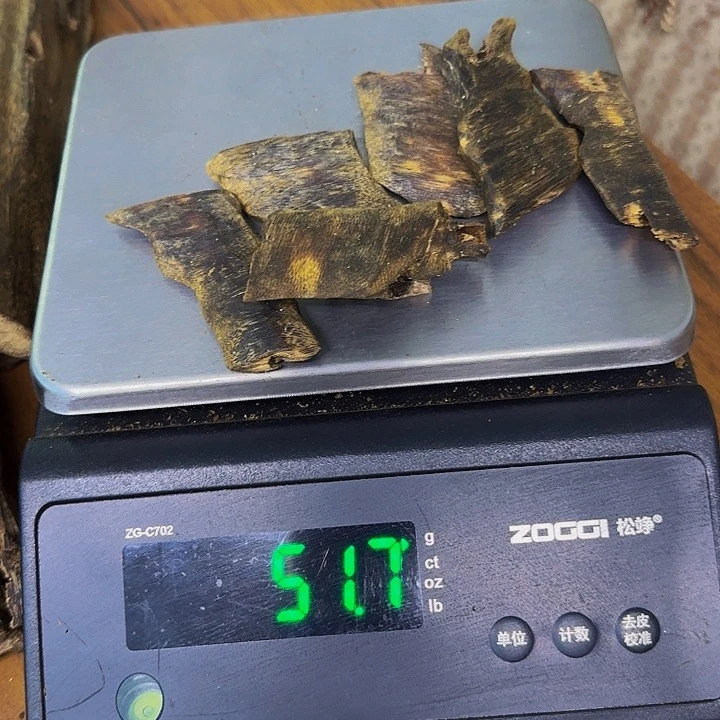 沉香碎屑沉香欧**泡白棋51克