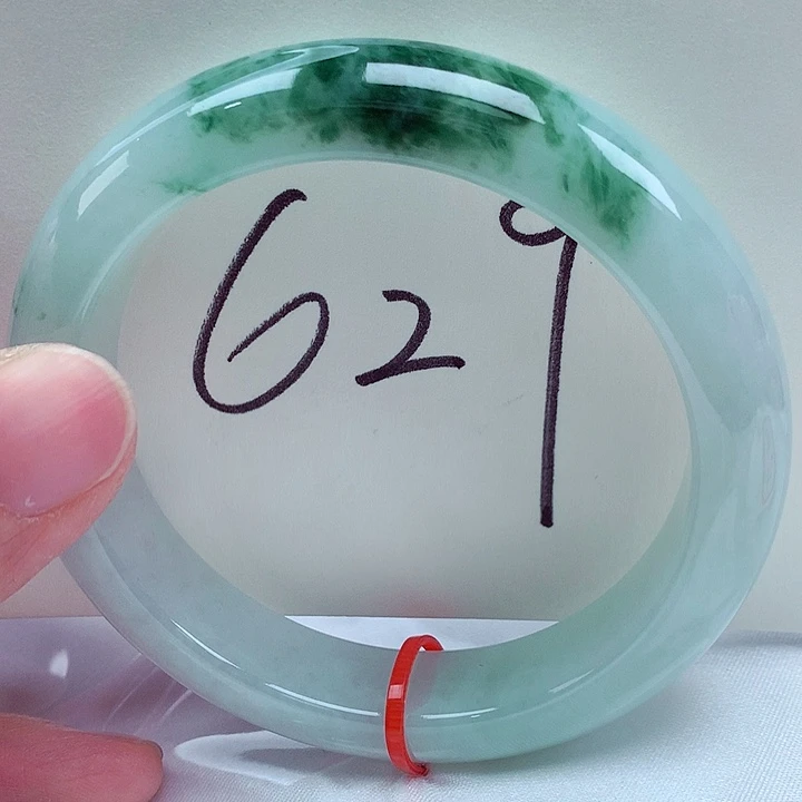 翡翠未镶嵌手镯翡翠