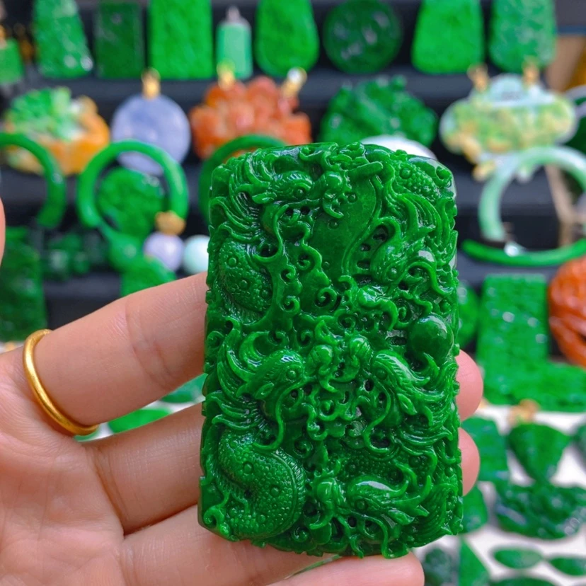 【闪购商品】翡翠未镶嵌颈饰九龙吊坠