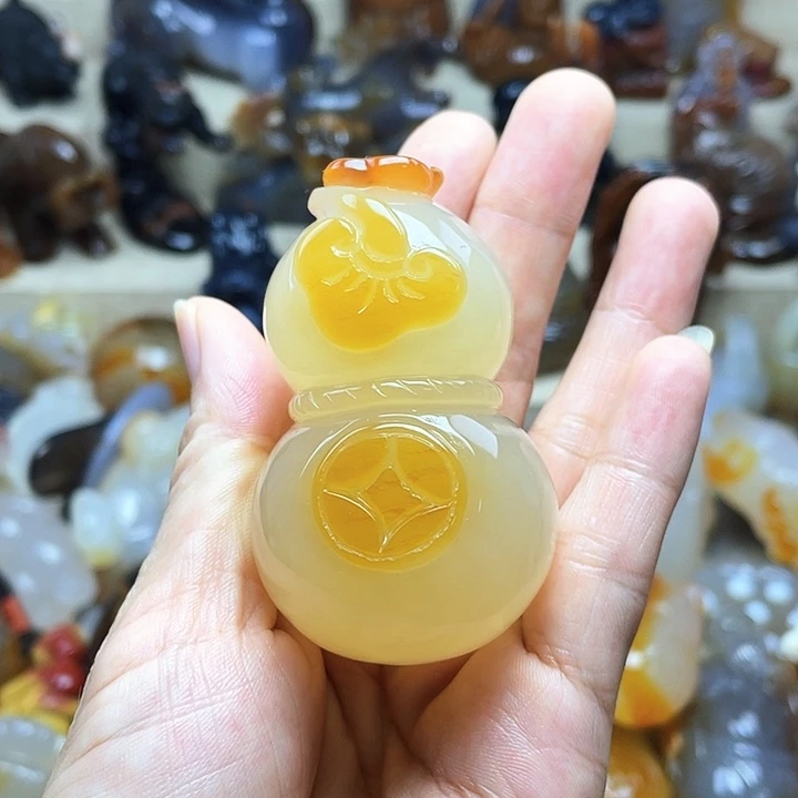 玛瑙/玉髓饰品未镶嵌龙*小
