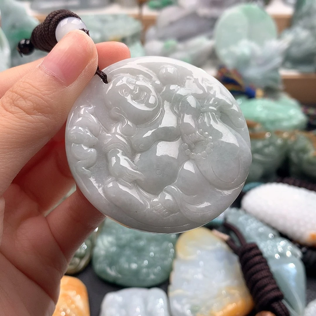 吊坠(不含链)未镶嵌翡翠