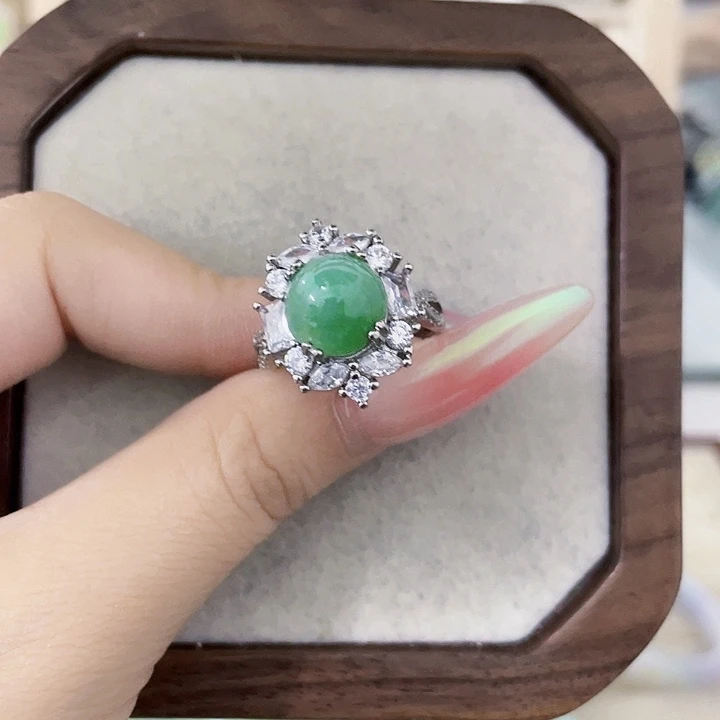 翡翠未镶嵌颈饰天然翡翠Ａ货