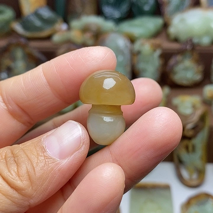 岫岩老玉（透闪石质玉）未镶嵌颈饰