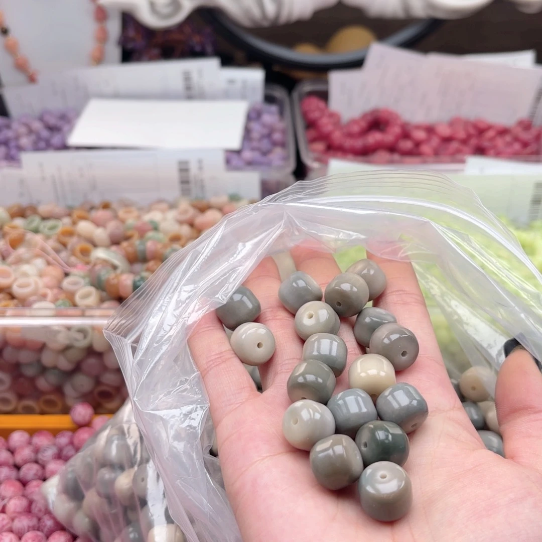 白玉菩提吊坠k14.5mm20颗。水泥灰汉堡