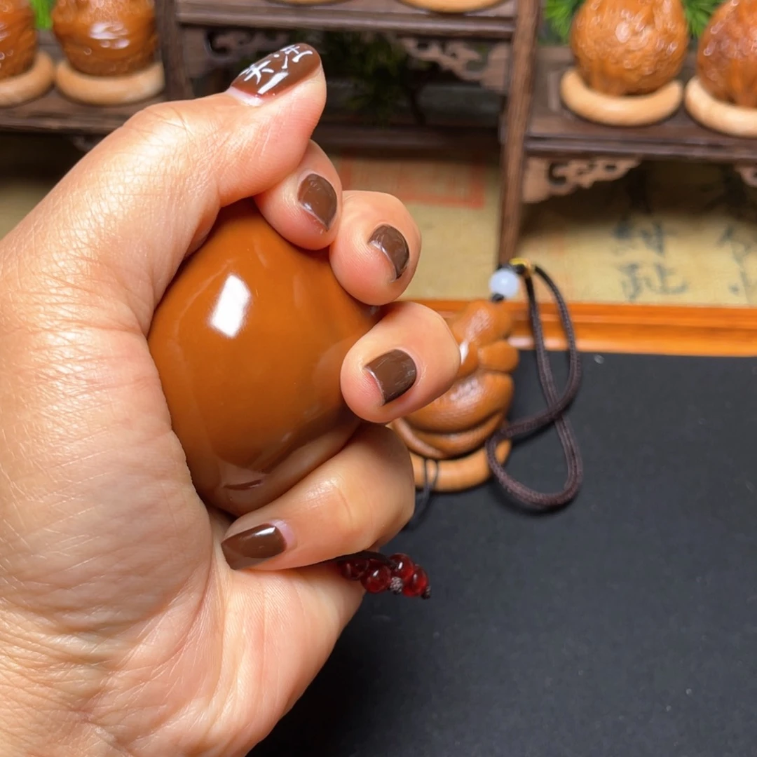 橄榄核吊坠蝴蝶45穿配