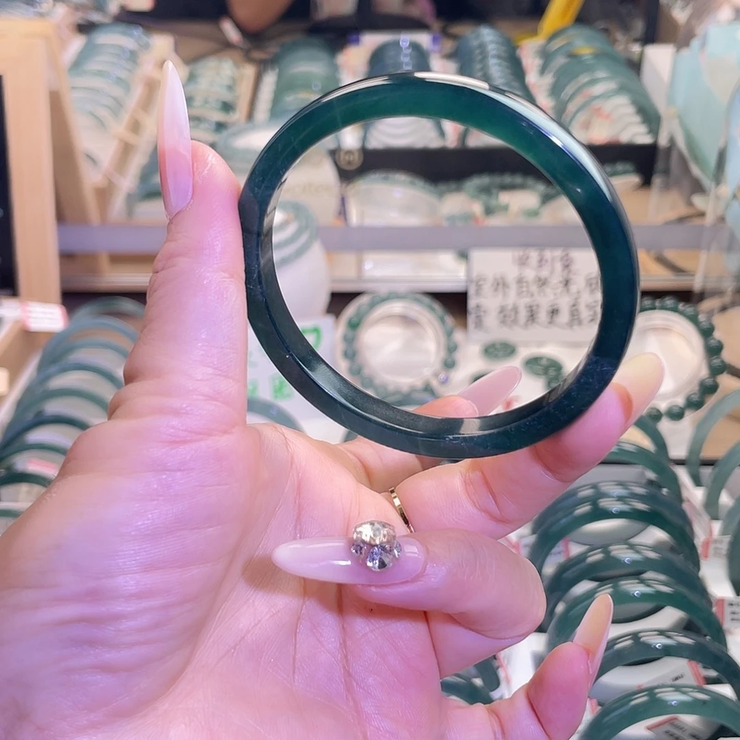 务***观翡翠未镶嵌手镯57-58圈