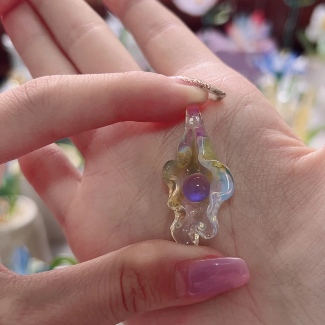 【闪购商品】琉璃手工艺品进口料海螺吊坠