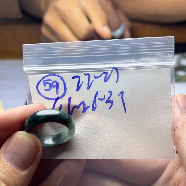 定制翡翠未镶嵌明天