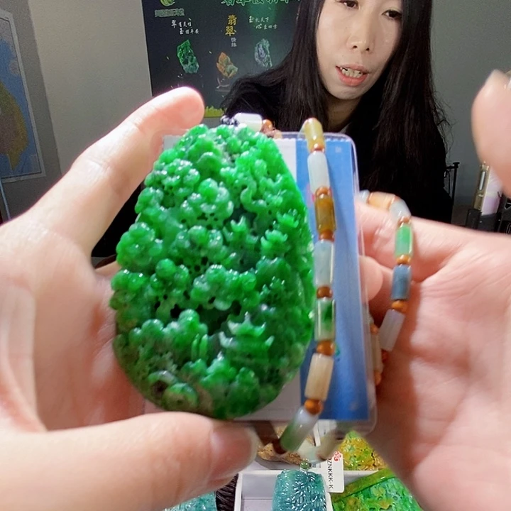 颈饰未镶嵌翡翠翡翠