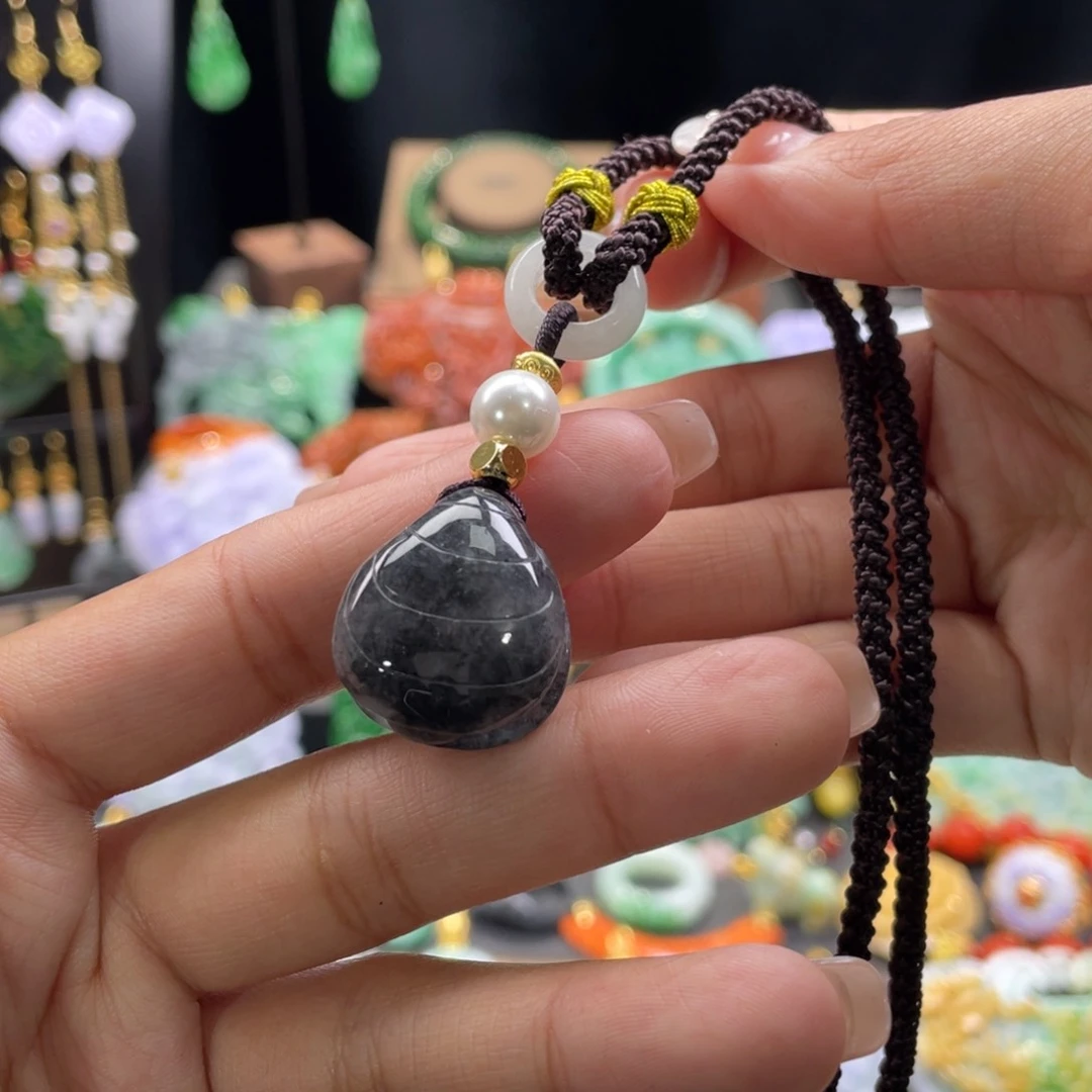 翡翠颈饰未镶嵌代编织